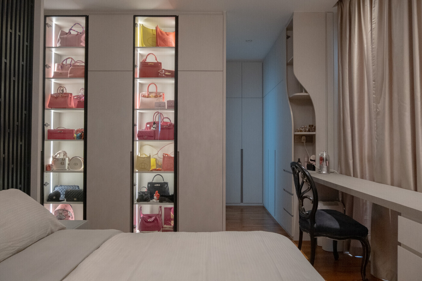 Concrete Concepts - Modern / Contemporary - Master bedroom - Resale Condo - $120,500