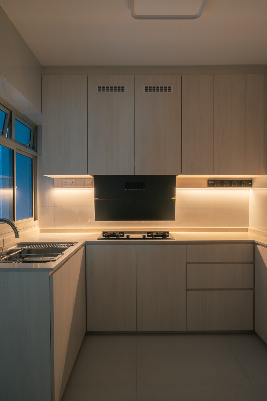 Wootze Design Studio  - Modern / Contemporary - Kitchen - Resale HDB - $73,000