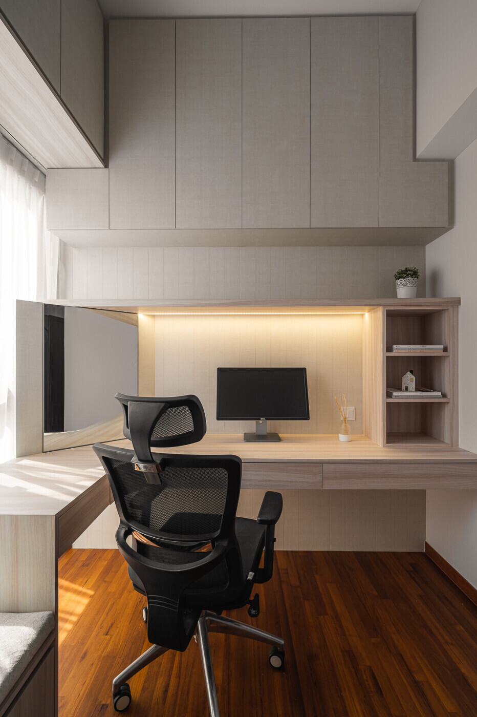 Dezign121 - Luxury / Glamorous -  - New Landed - $60,000
