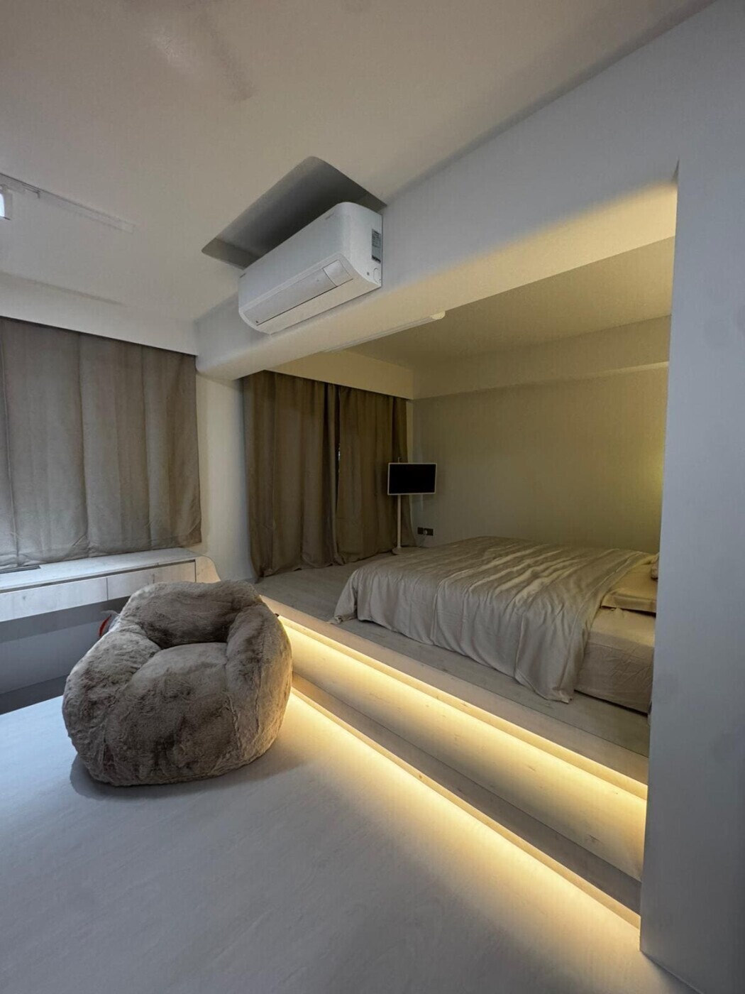 Joust Interior Design Studio - Minimalistic / Scandinavian - Master Bedroom - New HDB - $65,800