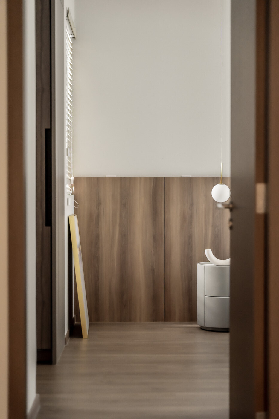 Elite Boss - Modern / Contemporary -  - New Condo - $20,000