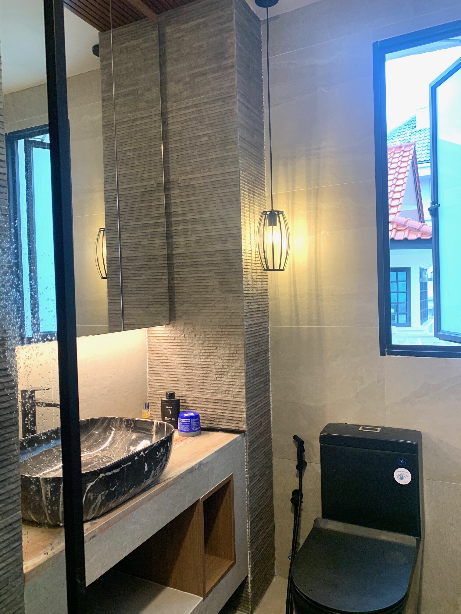 Neoteric Homeworks  - Modern / Contemporary - MASTER BATH - Resale Condo - $135,000