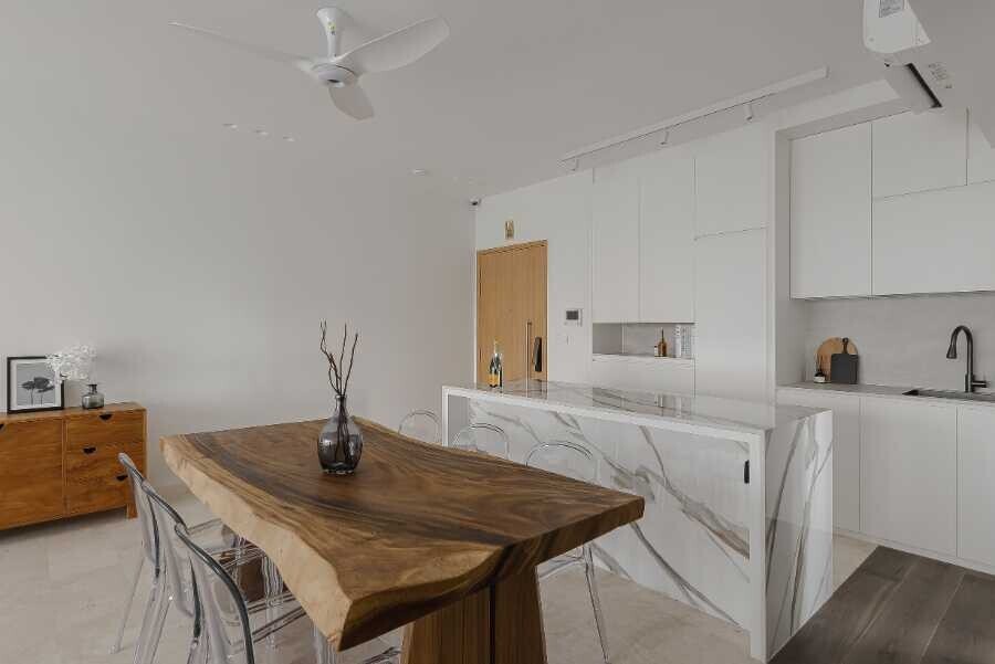 Mablle - Modern / Contemporary -  - Resale Condo - $308,000