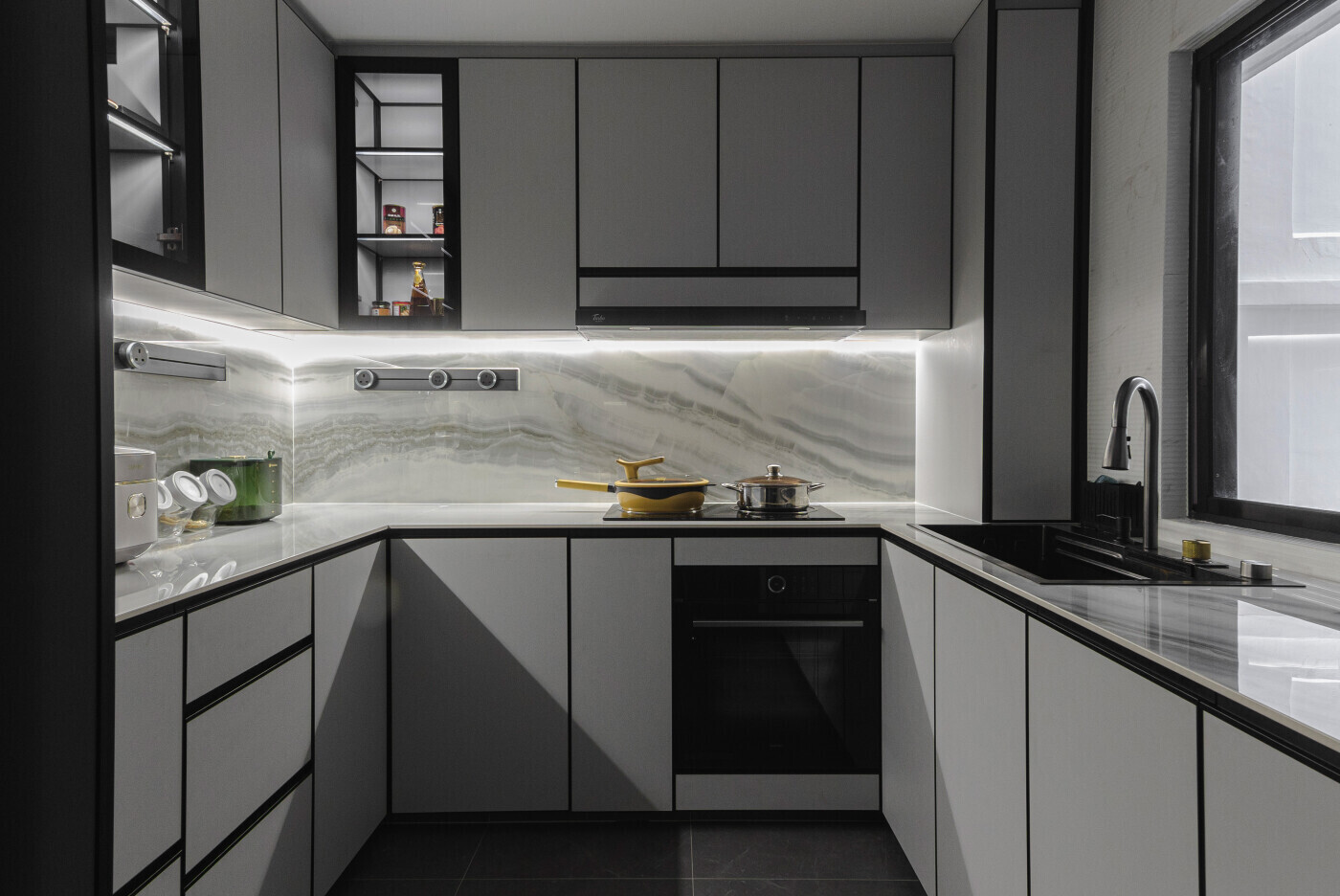 The Three Masons - Luxury / Glamorous -  - Resale HDB - $135,800