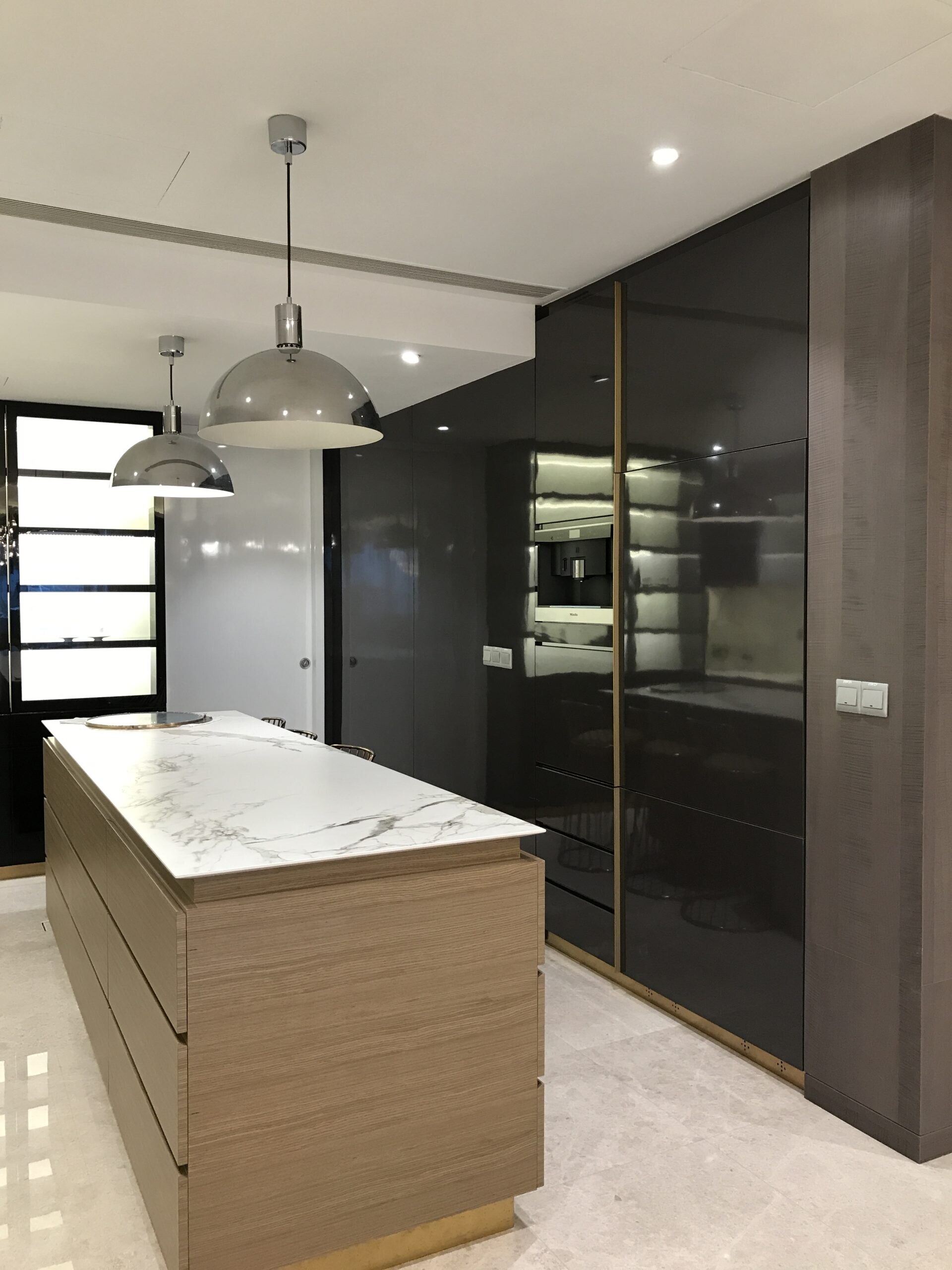 ft2 Interior Design - Luxury / Glamorous - Kitchen - Resale Condo - $380,000