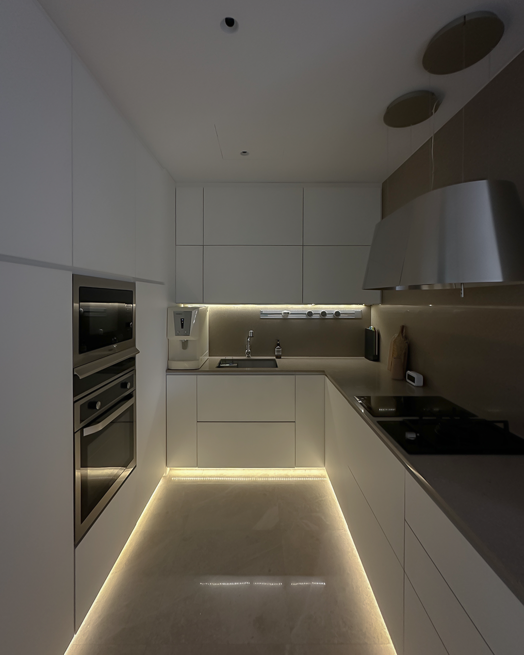 Home Hut Interior - Modern / Contemporary - Kitchen - Resale Condo - $150,000