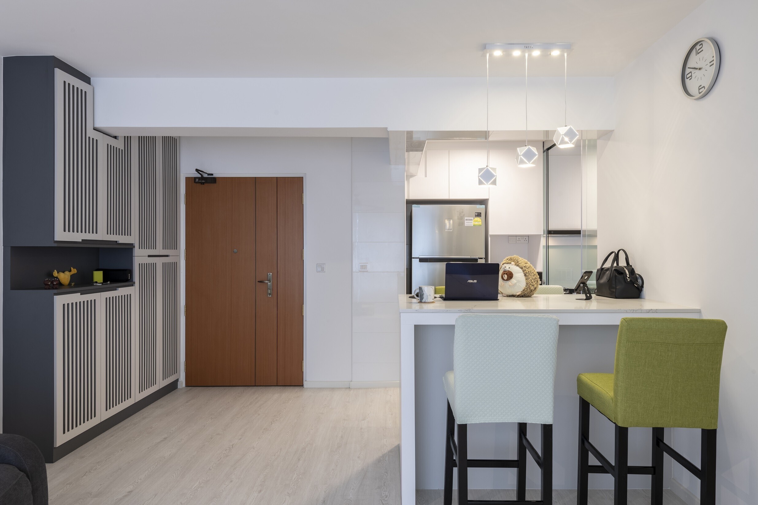 Groove Interior - Modern / Contemporary - Dining Area - New HDB - $35,000