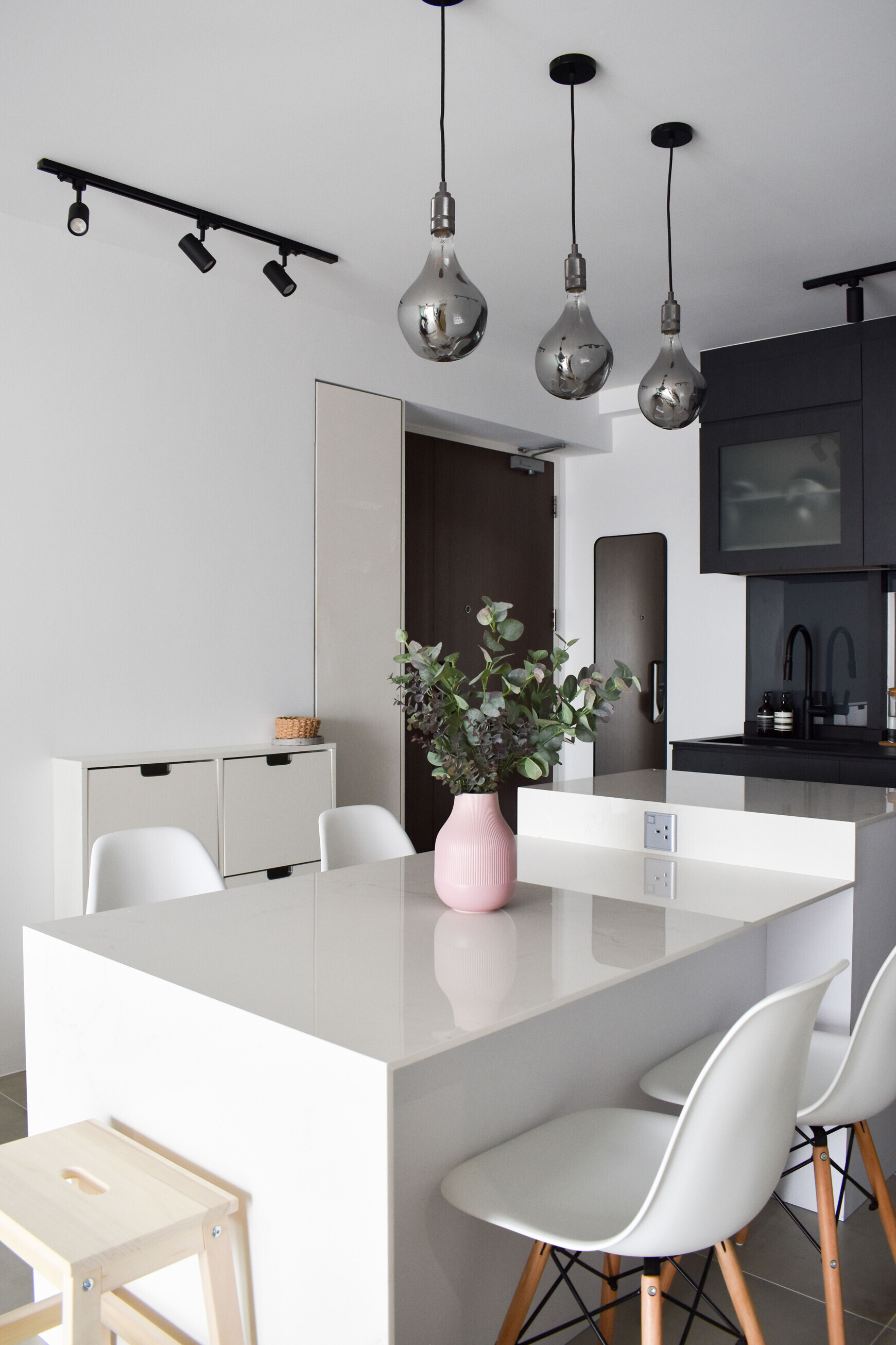 Massing Design - Black & White -  - Resale HDB - $55,000