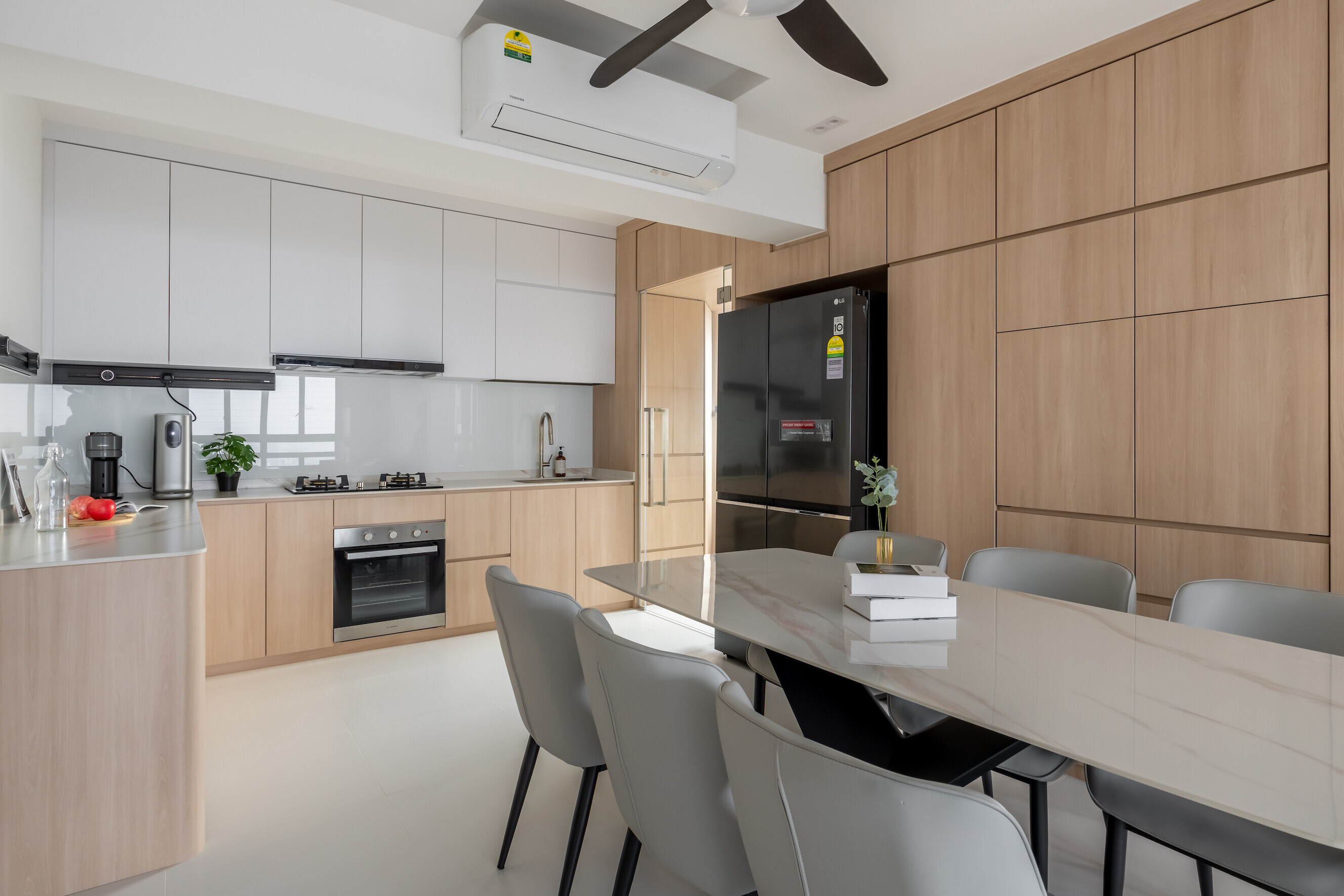 Concrid Interior  - Minimalistic / Scandinavian - Kitchen/Dining - New HDB - $80,000