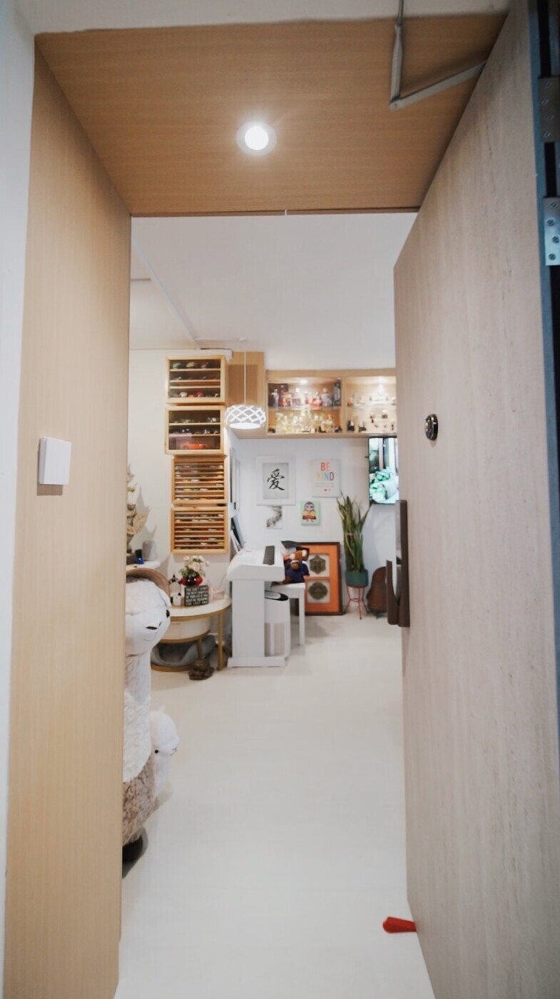 Intrinsic Design - Minimalistic / Scandinavian - Foyer - Resale HDB - $30,000