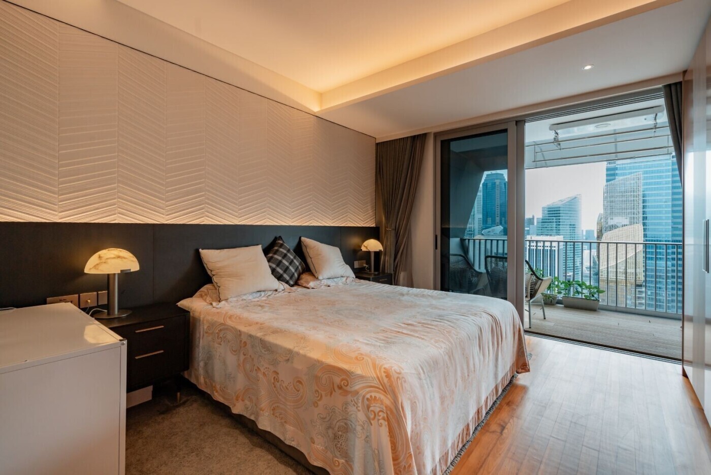 Xcepcion Studio - Luxury / Glamorous - Bedroom - New Condo - $100,000