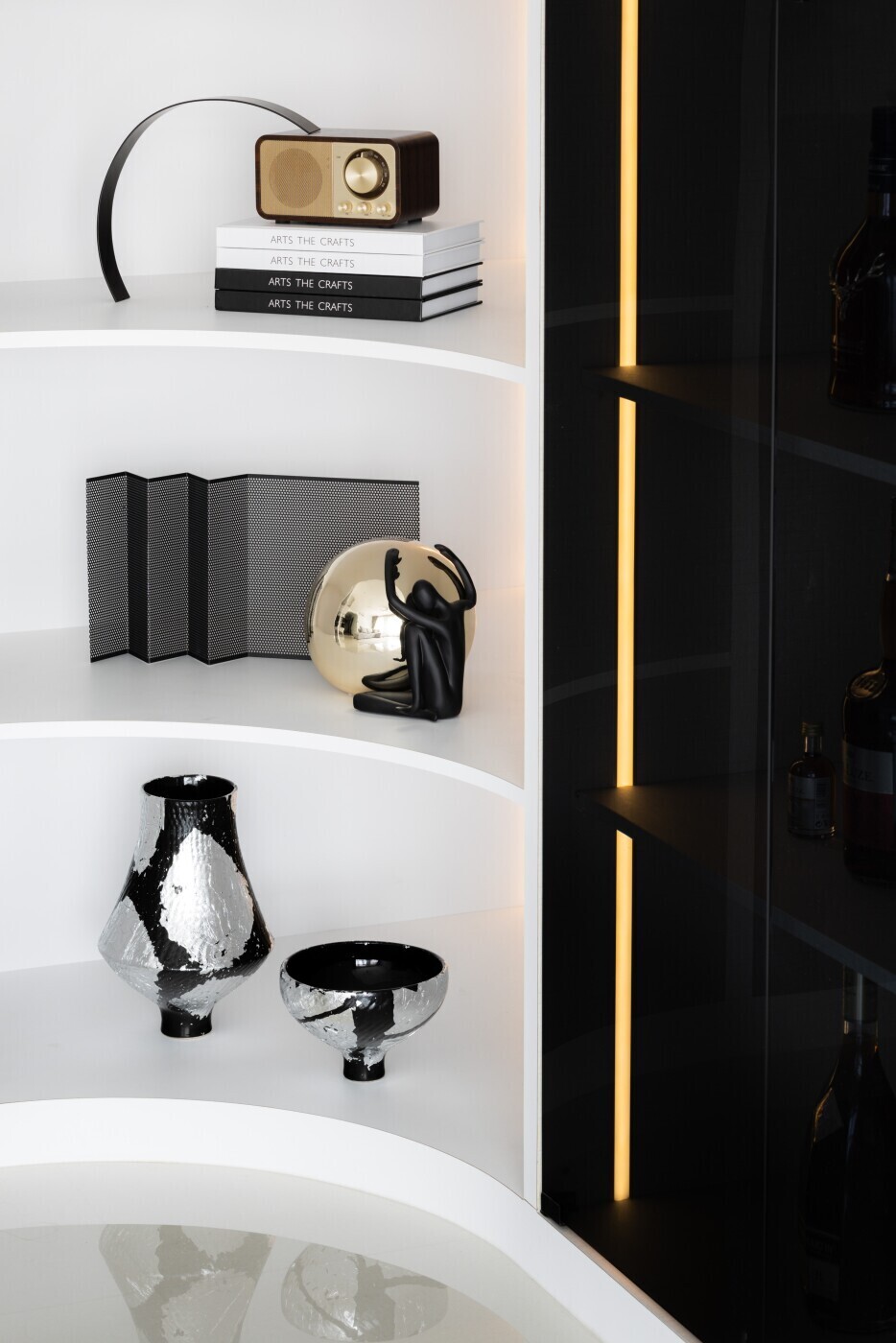 Triz Arte - Black & White -  - New HDB - $81,000