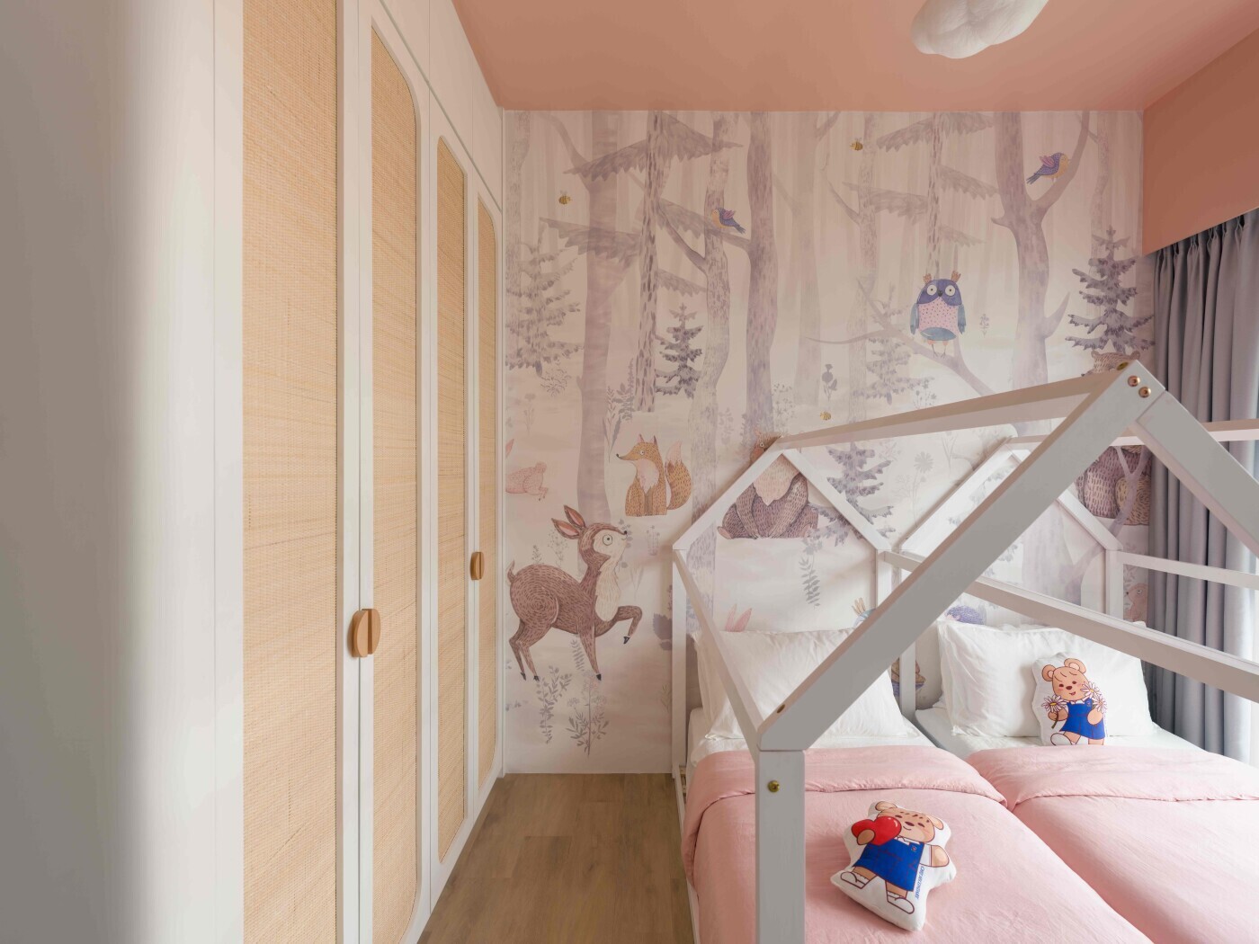 Homes by CL - Modern / Contemporary -  - Resale Condo - $170,000