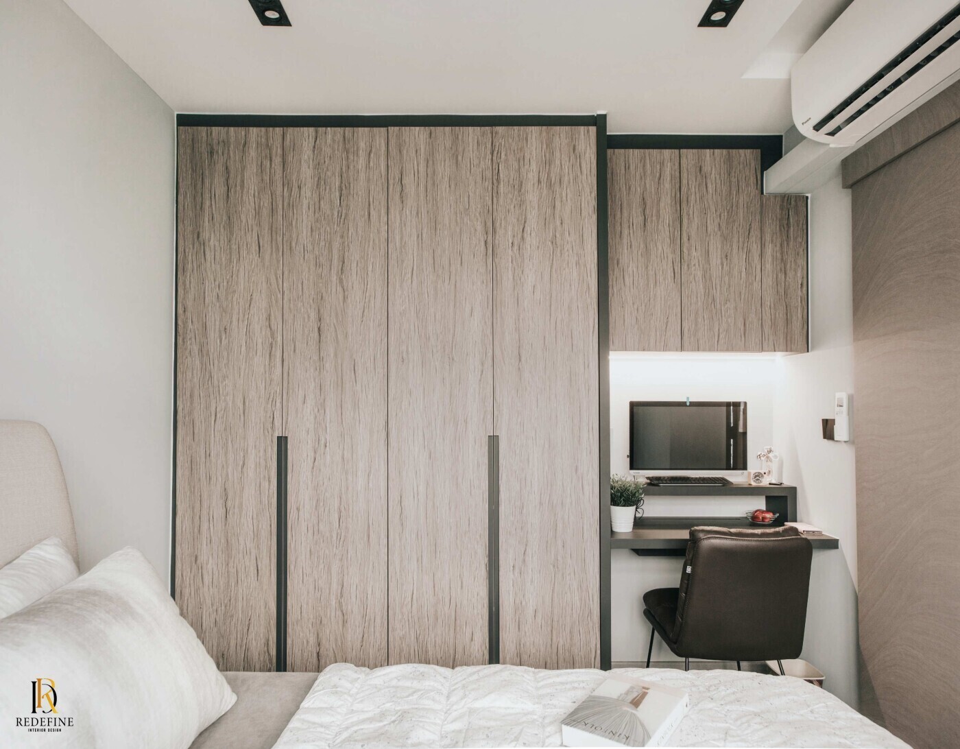 Posh + Space - Modern / Contemporary - Master Bedroom - Resale HDB - $35,000