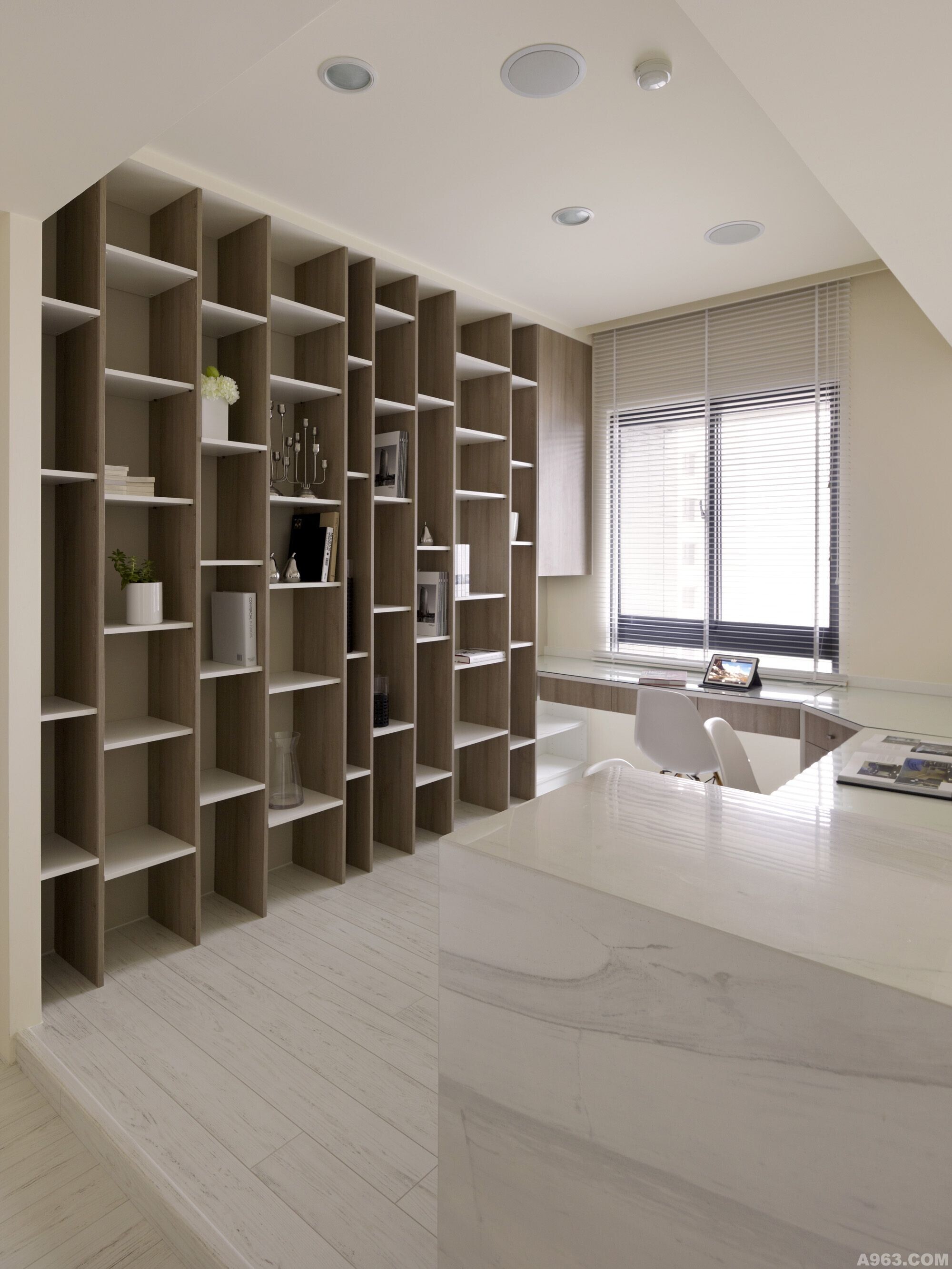 Legna Lab - Modern / Contemporary -  - Resale Condo - $120,000