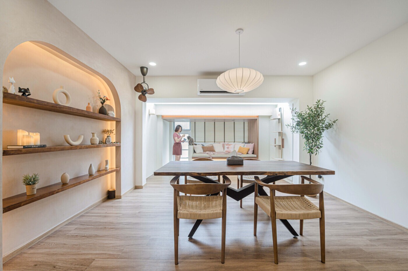 2 Bears Design - Minimalistic / Scandinavian - Dining - Resale HDB - $120,000