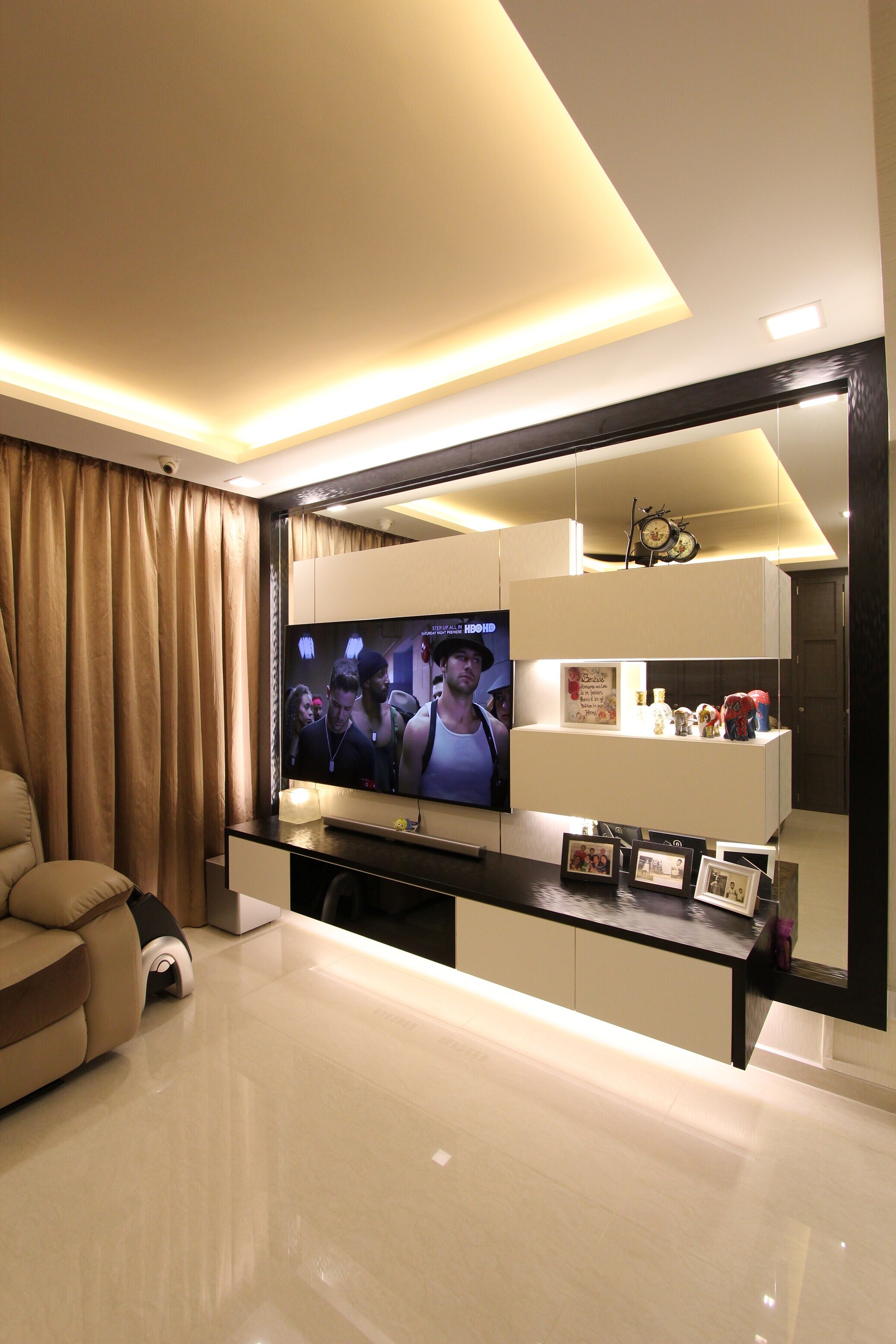 June Interior Design - Retro / Vintage - Living Room - Resale HDB - $100,000