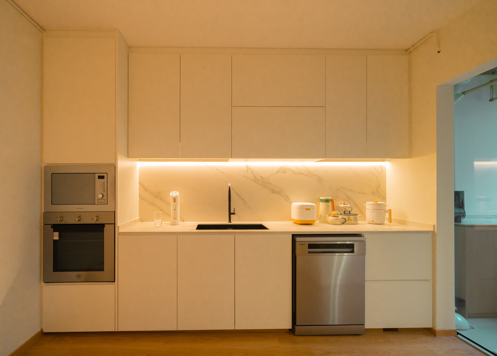 Whitehaus Interior Design - Modern / Contemporary -  - Resale HDB - $60,000