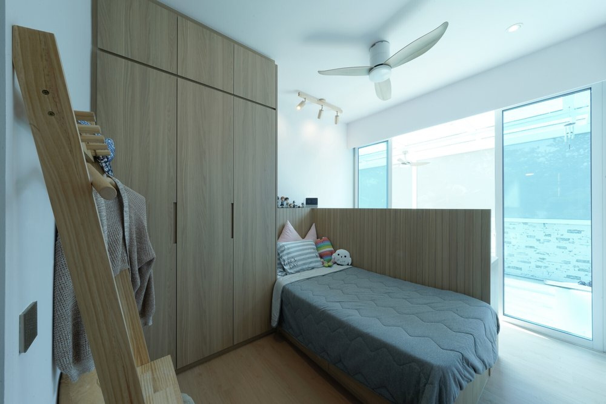 Concrid Interior  - Minimalistic / Scandinavian - Room 2 - Resale Condo - $125,000