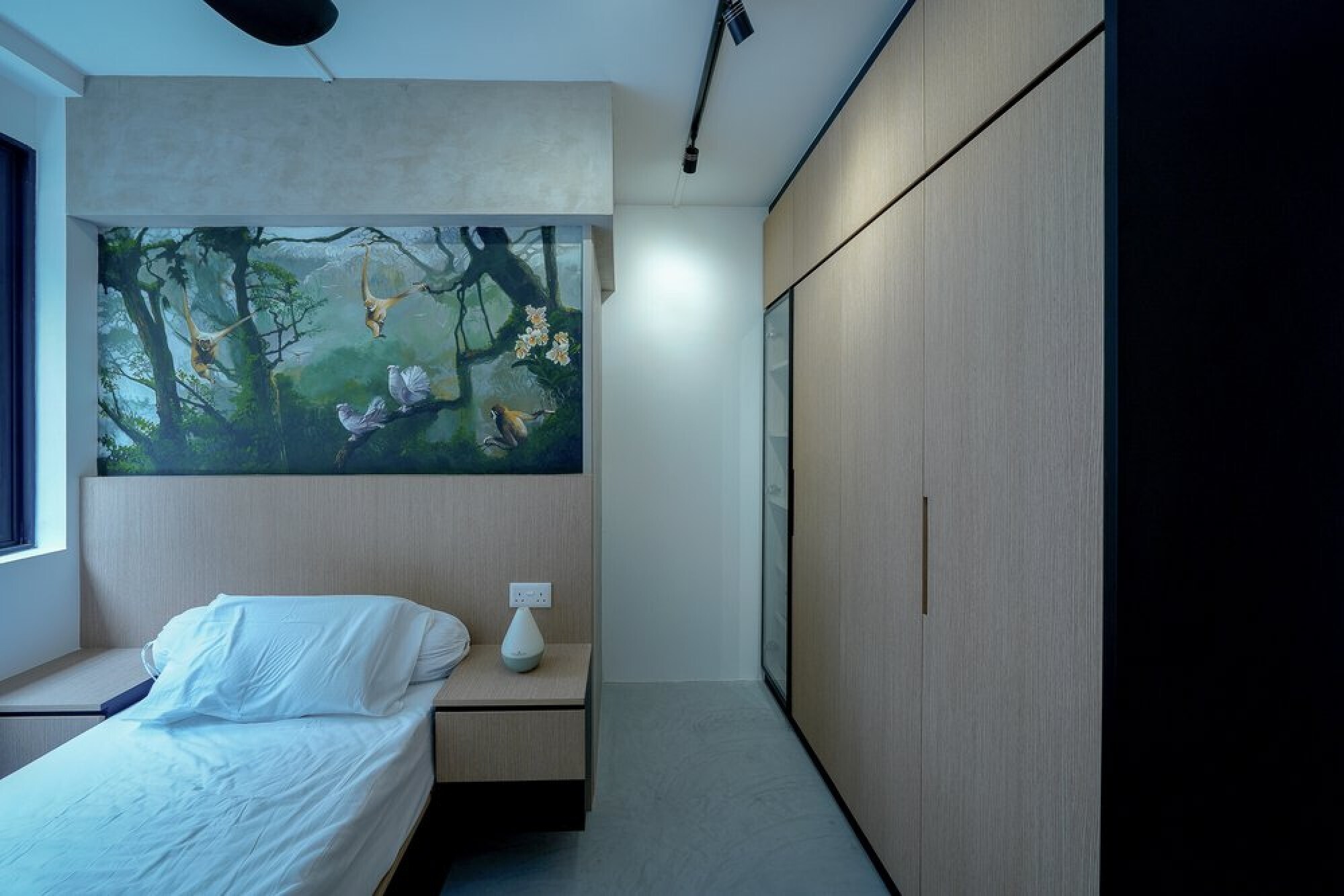 Cozy Ideas - Industrial / Raw - Room 3 - Resale HDB - $120,000