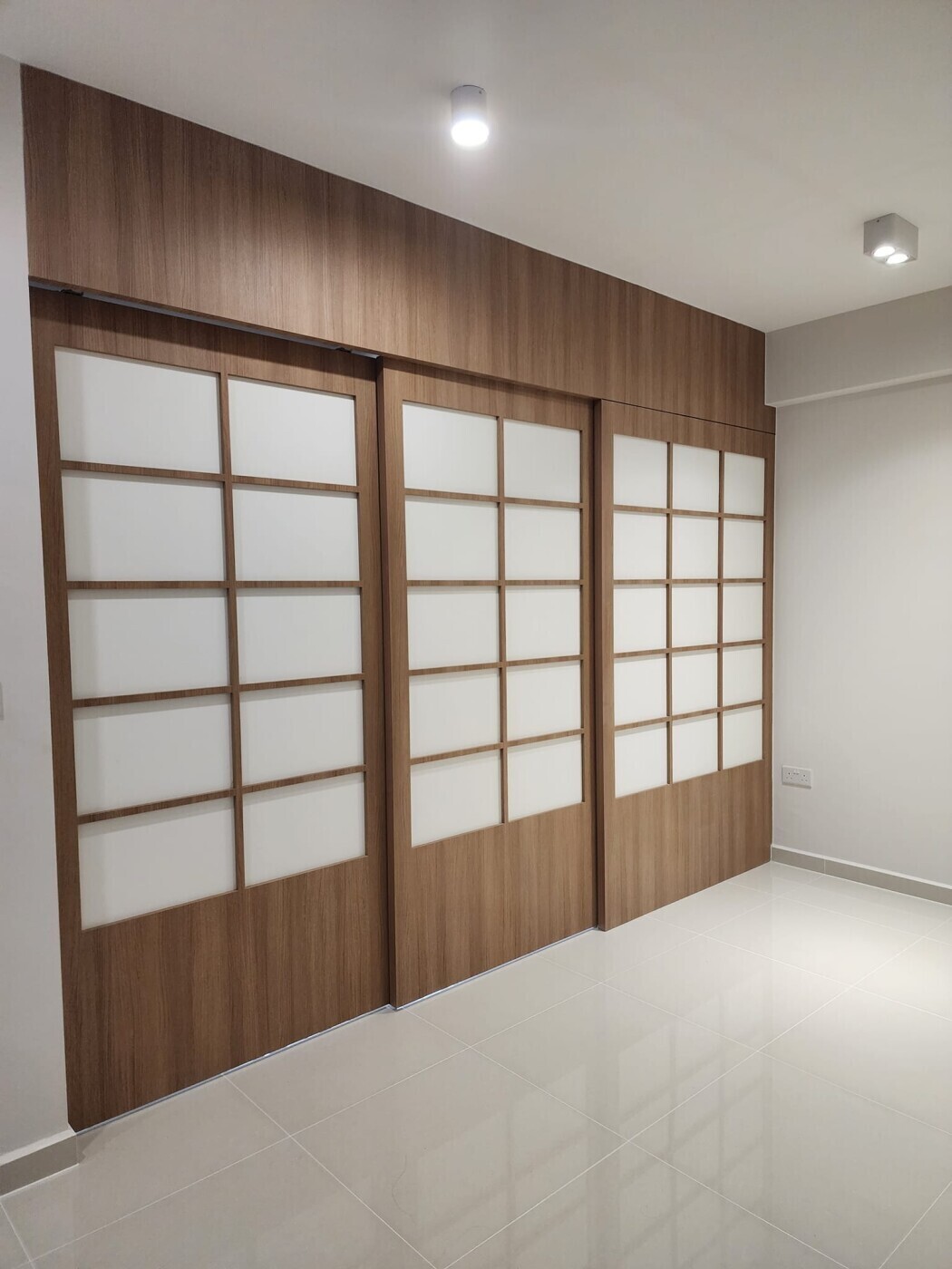 Reno Reno - Modern / Contemporary -  - Resale HDB - $70,000