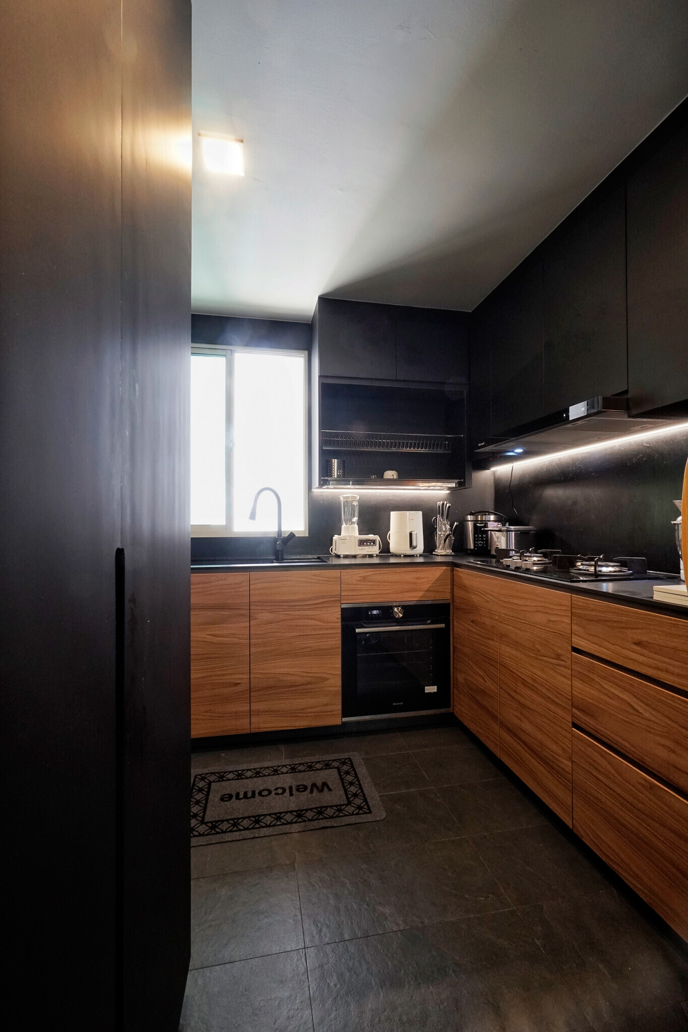 TAG Studio - Luxury / Glamorous - Wet Kitchen - New Condo - $68,500