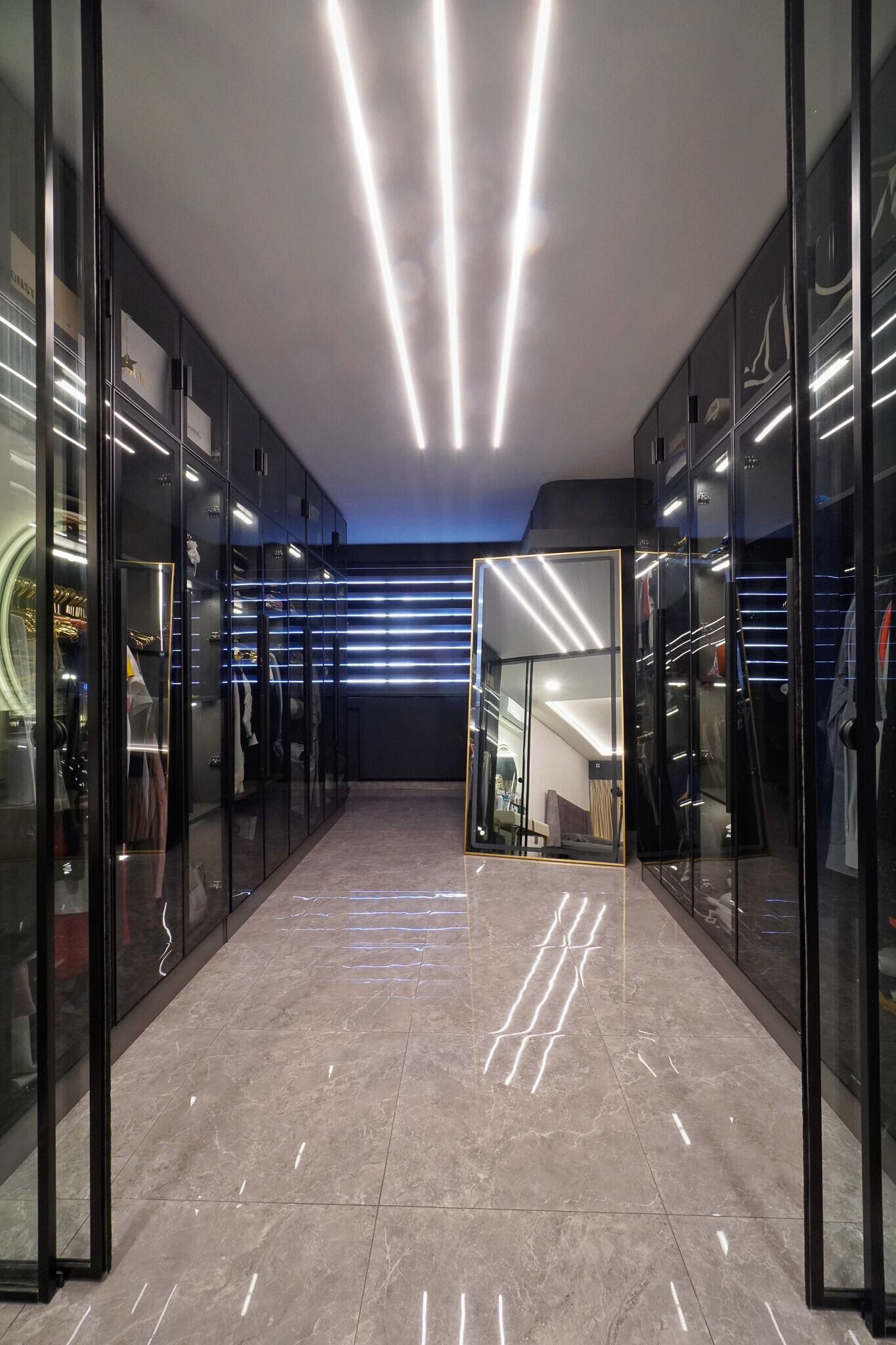 Yellow Mallet Singapore - Modern / Contemporary - Walk-in Wardrobe - Resale HDB - $52,803